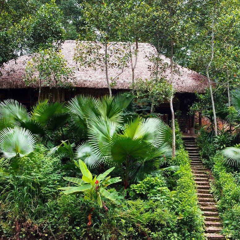 book homestay